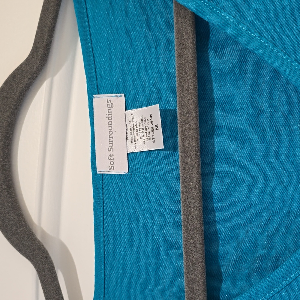 Blouse - Picture 2 of 3